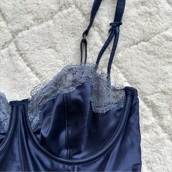 Victoria's Secret | Navy Blue Dream Angels Unlined Balconet Bra | Size 34D - Picture 5 of 13